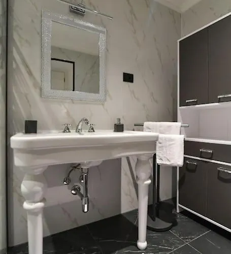 公寓 Lovely In The Park Near The 奥帕提亚